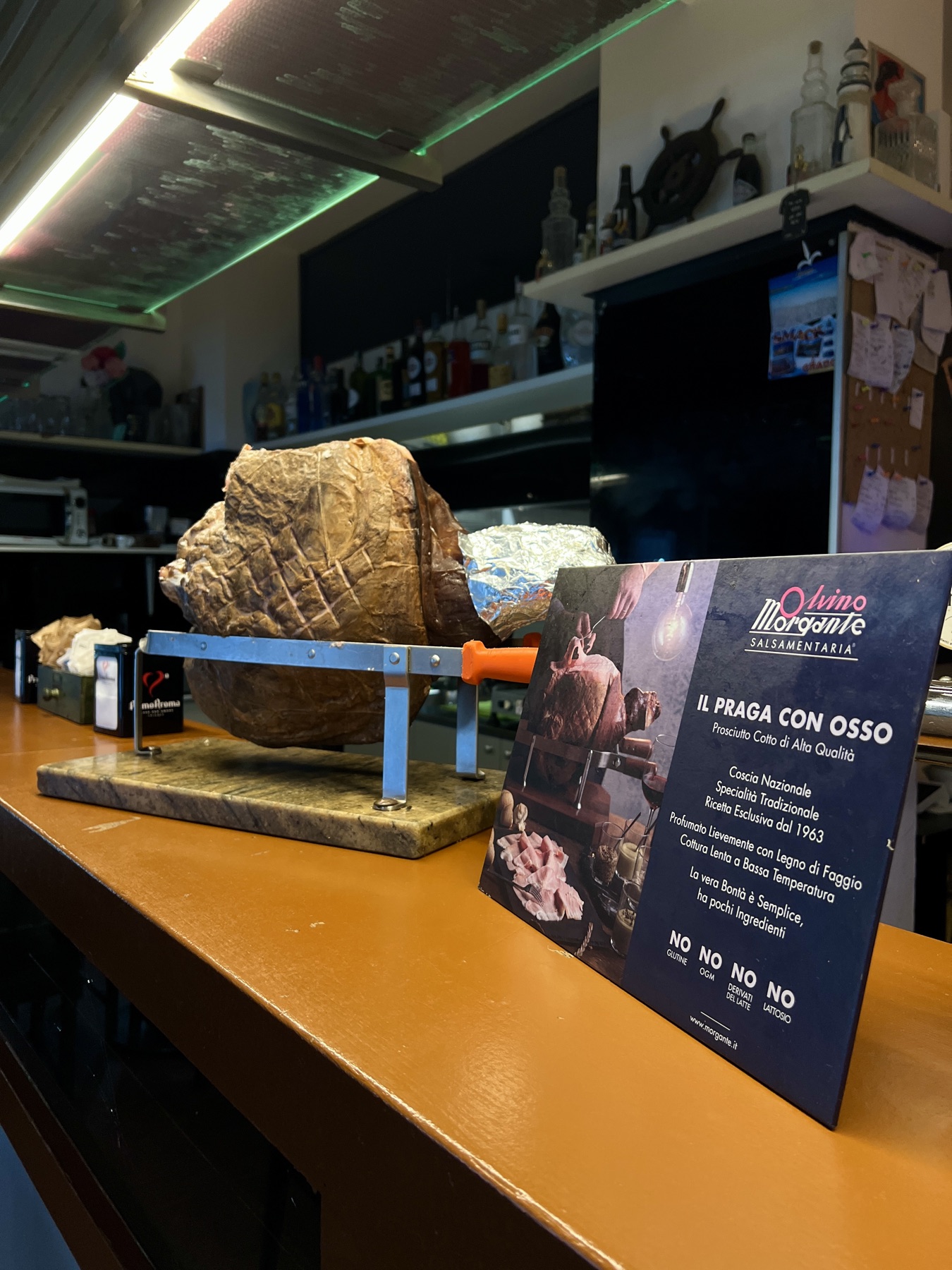 Prosciutto Praga con osso Morgante